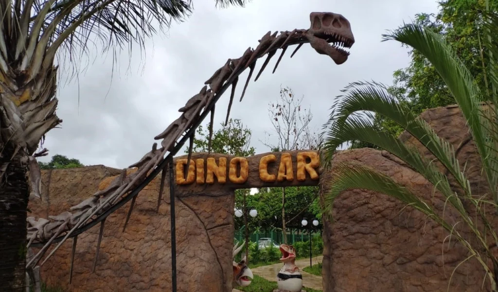 Dino Car